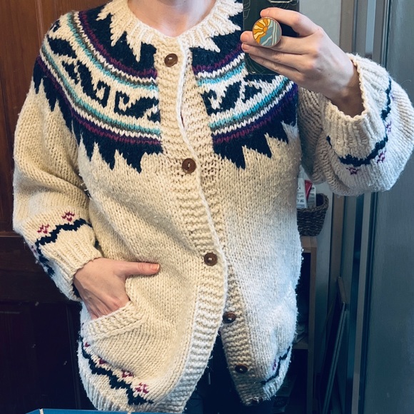 Vintage oversized hand-knit cozy sweater - Picture 1 of 5